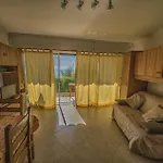 L'estoril Garavan Μεντόν